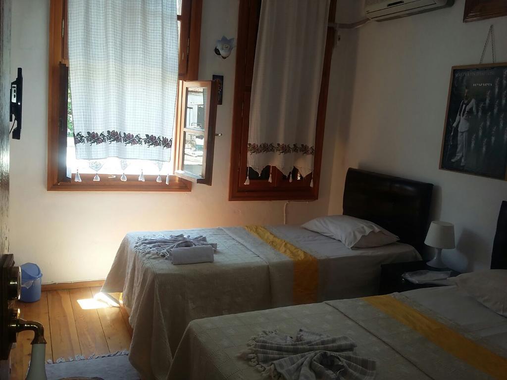 Ayfada Cafe & Pension Ayvalı Δωμάτιο φωτογραφία